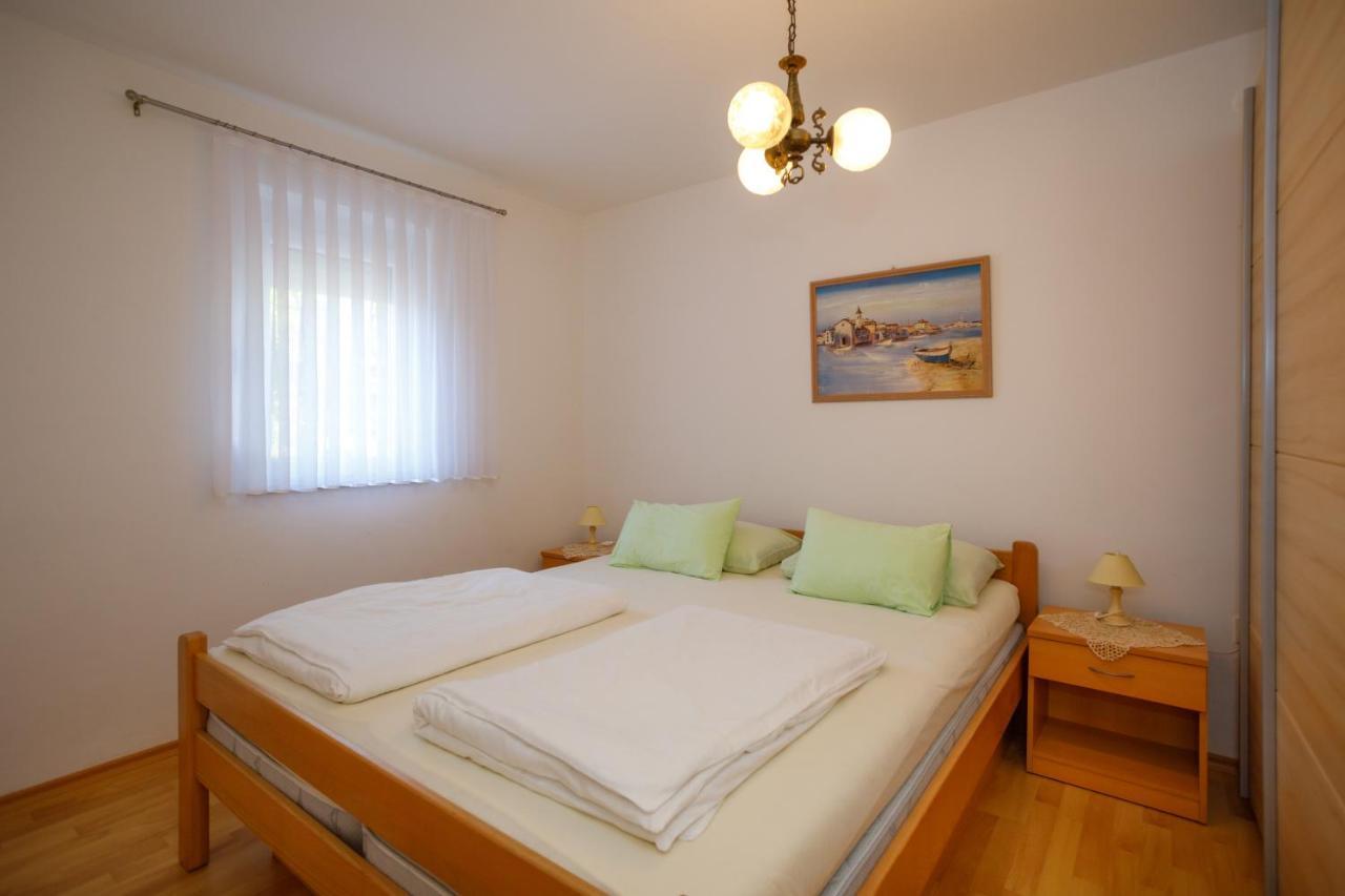 Apartmani Bakran Krk Town Eksteriør billede
